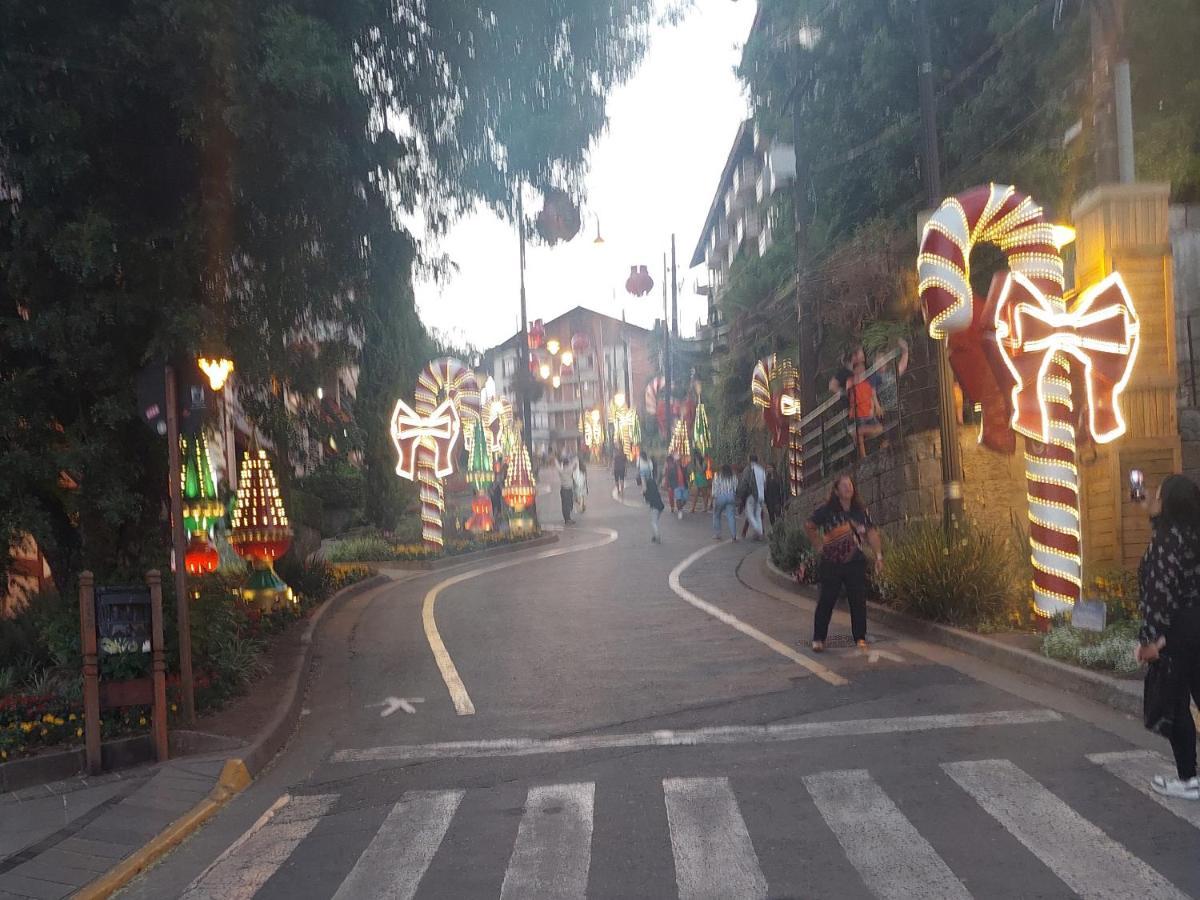 Roloff Praca Das Rosas Gramado Exteriör bild